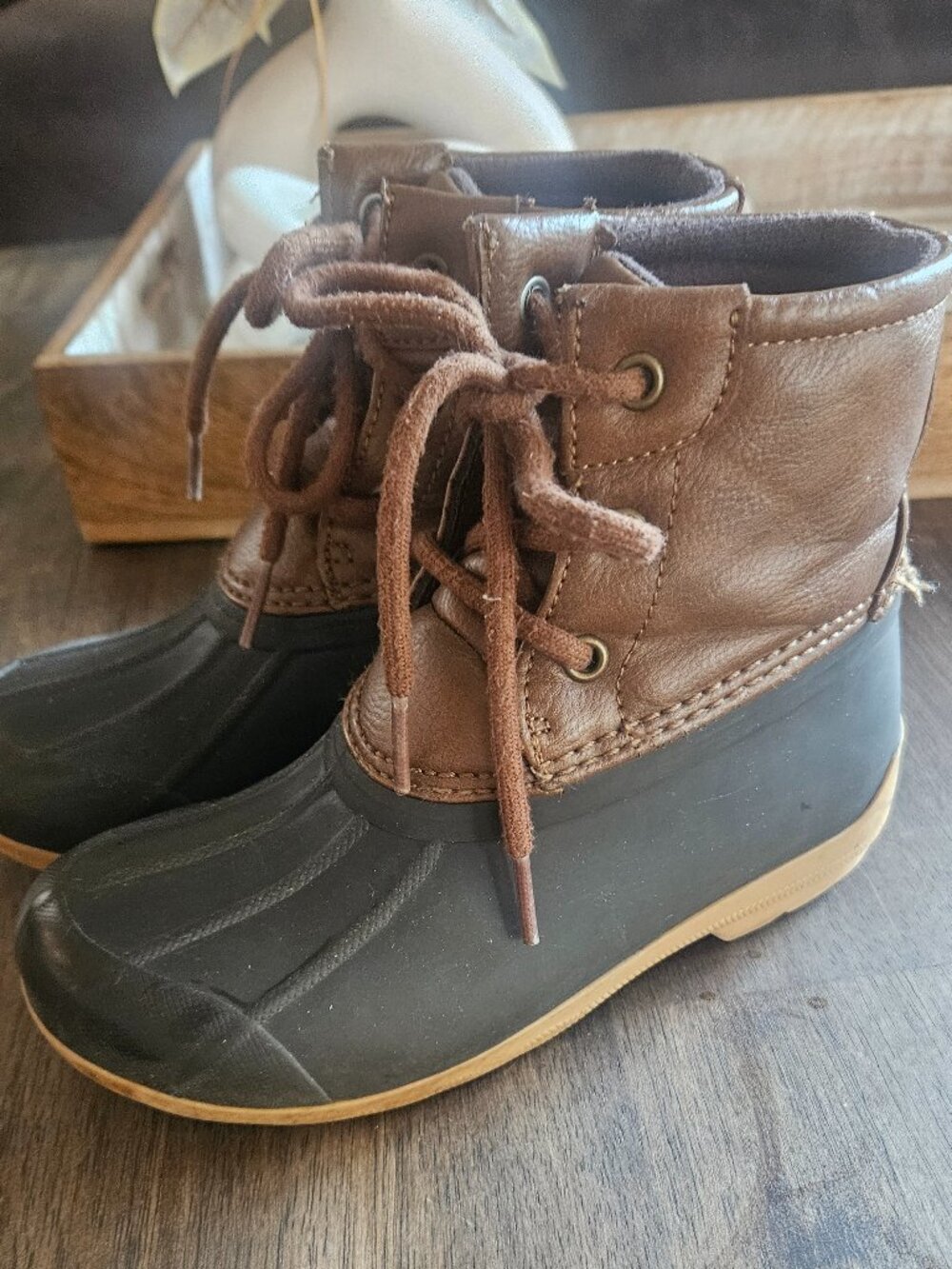 Kids Sperry boots 13c